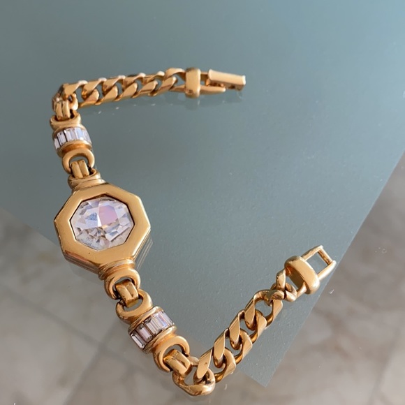 Bundle of four bracelets. - Picture 5 of 5